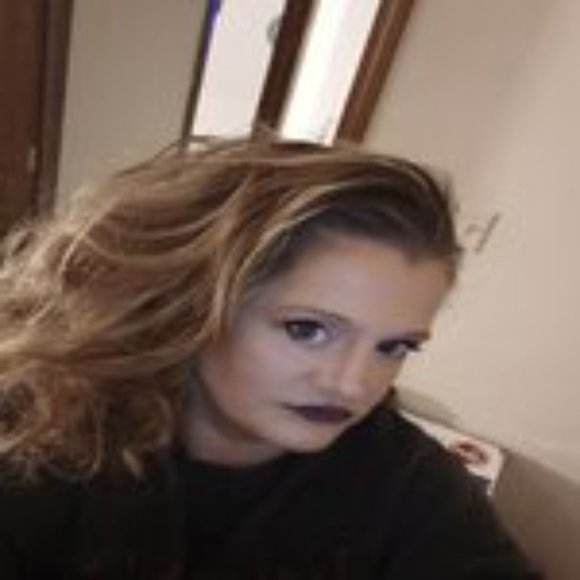 Meet your Posher, Sasha  And Angel - Picture 2 of 2